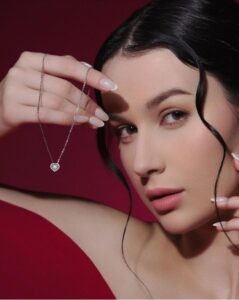 Inovasi Apa yang Diperkenalkan dalam Desain Model Kalung Emas Terbaru?